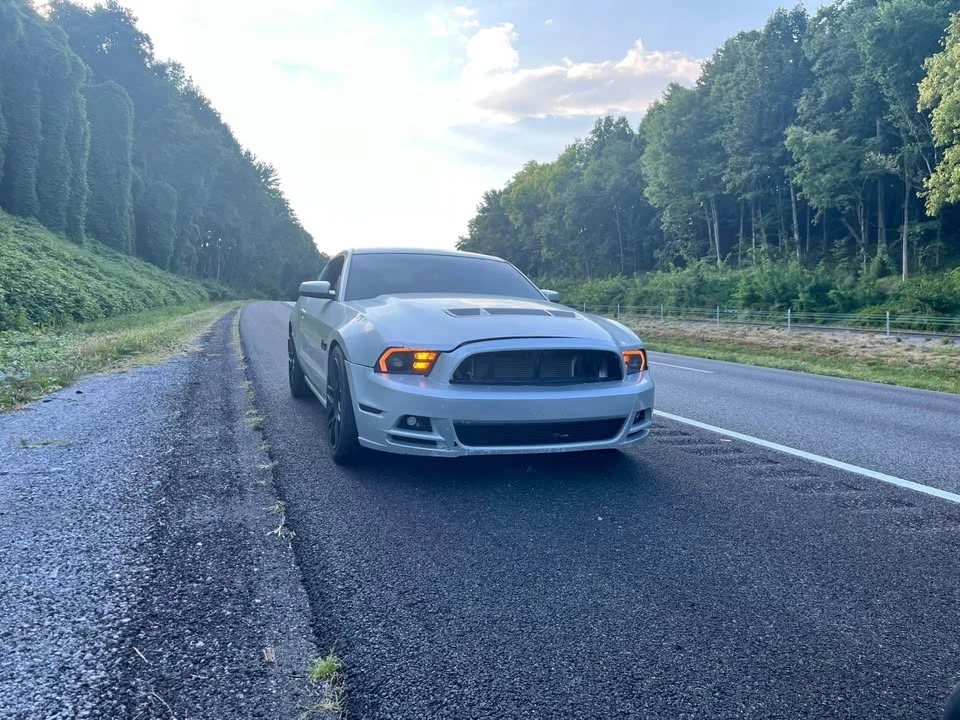 2014 Ford S197 Mustang GT - Image 2 of 4