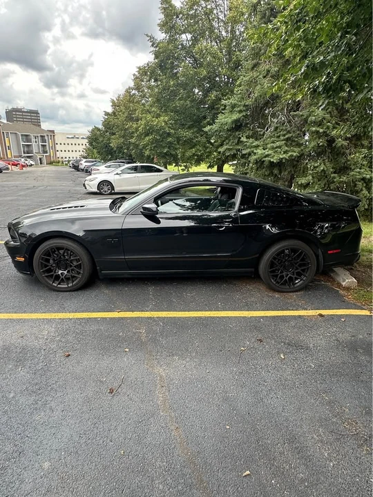 2014 Ford S197 Mustang GT - Image 2 of 9