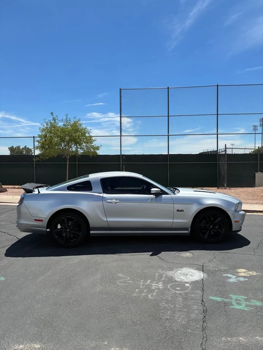 2014 Ford S197 Mustang GT - Image 8 of 17