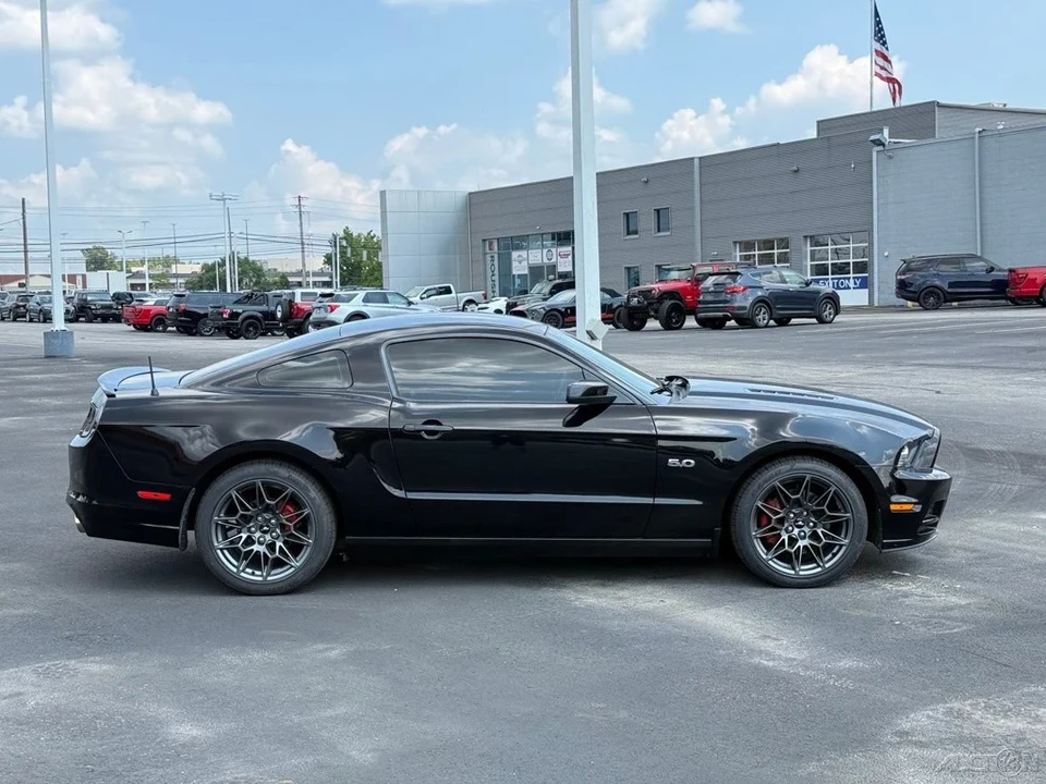 2014 Ford S197 Mustang - Image 2 of 12