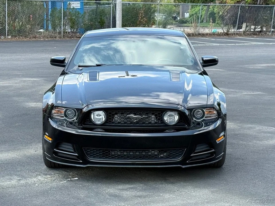 2014 Ford S197 Mustang - Image 8 of 12