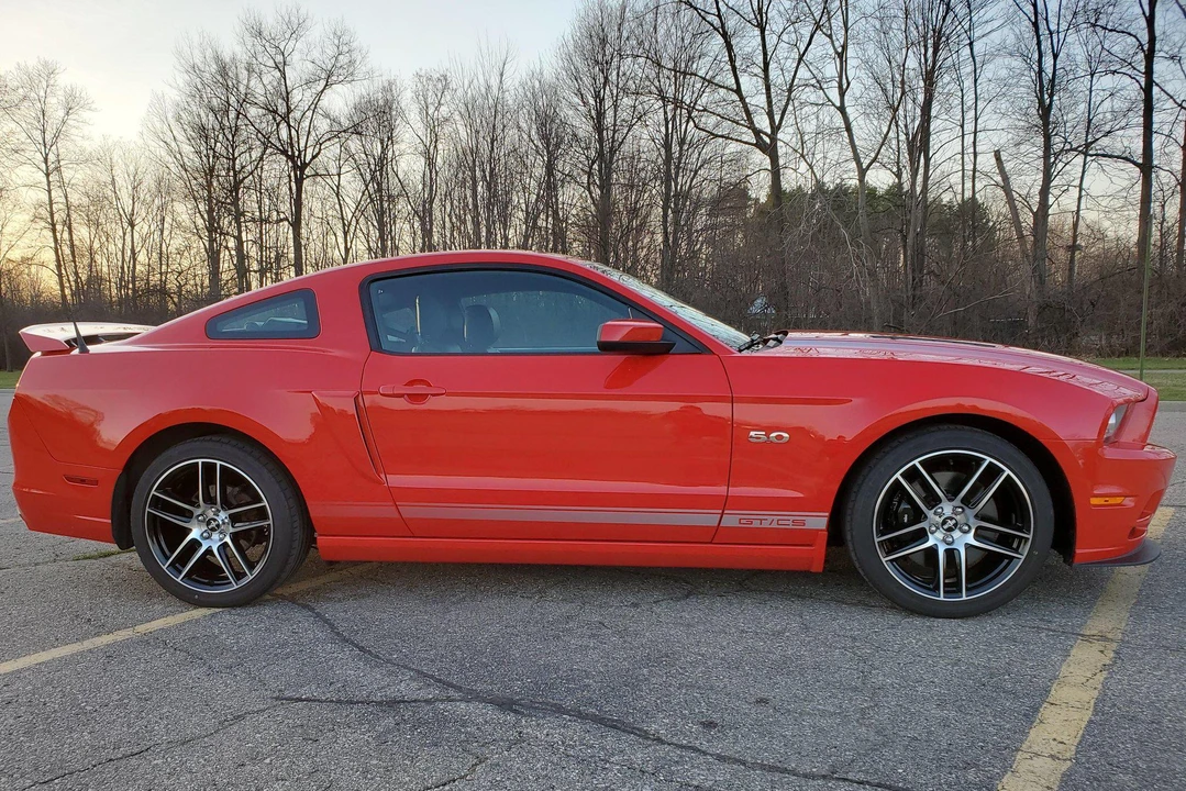 2014 Ford S197 Mustang - Image 3 of 31