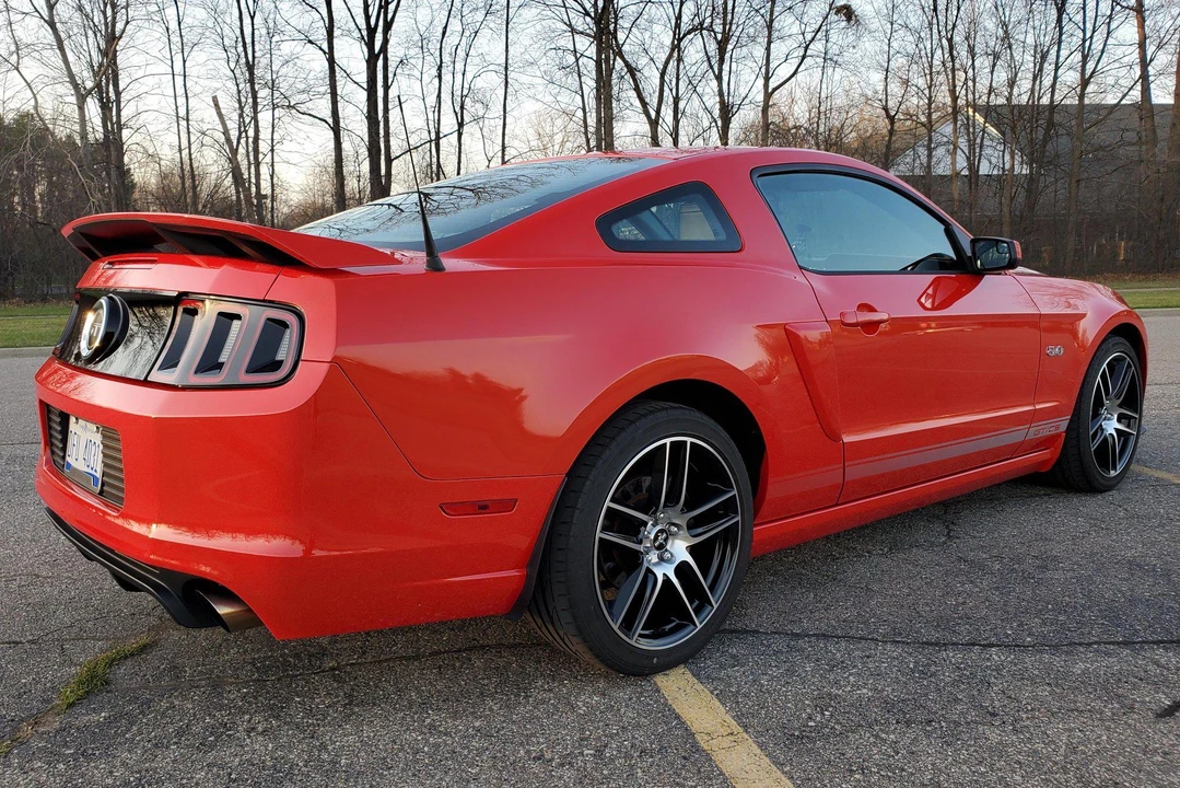 2014 Ford S197 Mustang - Image 4 of 31