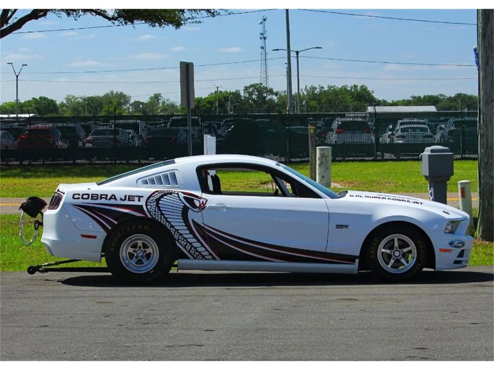 2014 Ford S197 Mustang - Image 2 of 15