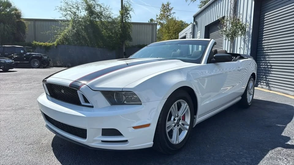 2014 Ford S197 Mustang - Image 3 of 20