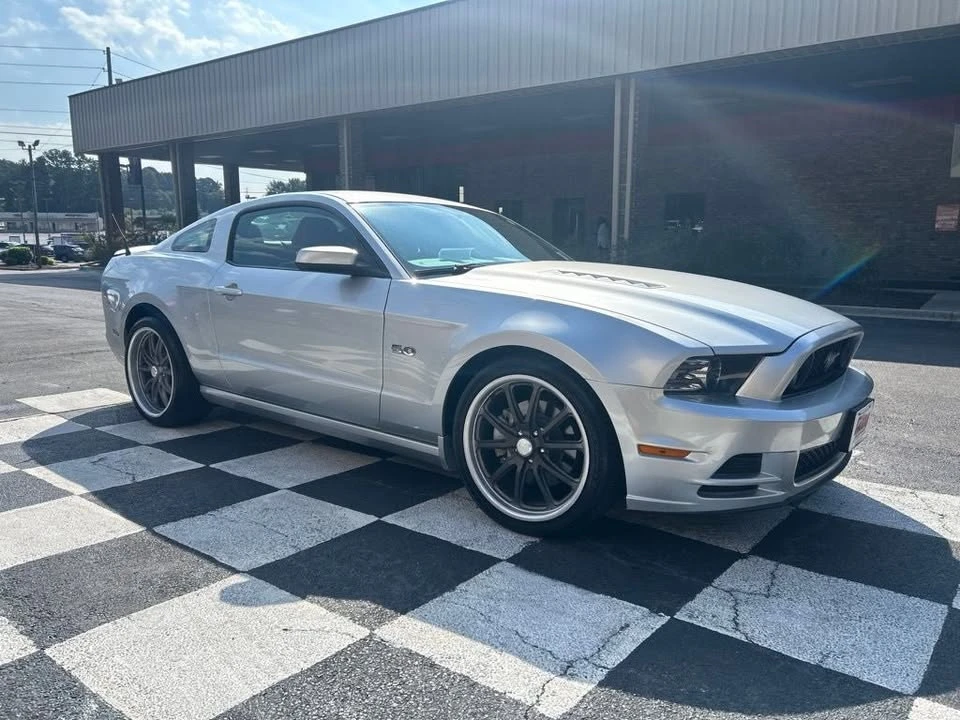 2014 Ford S197 Mustang - Image 3 of 10