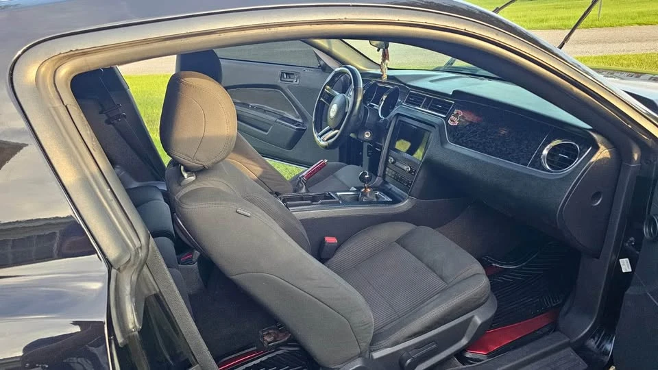 2014 Ford S197 Mustang - Image 2 of 5