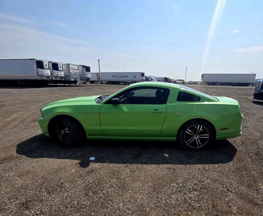 2014 Ford S197 Mustang - Image 4 of 12