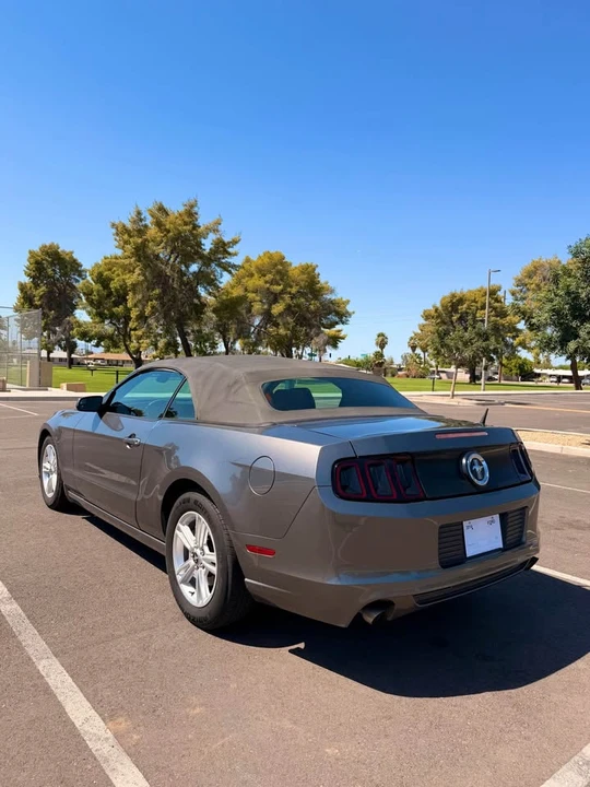 2014 Ford S197 Mustang - Image 2 of 3