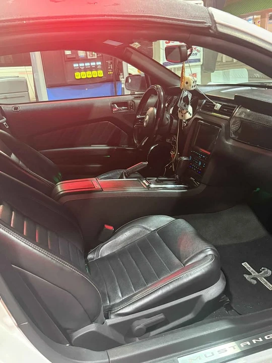2014 Ford S197 Mustang - Image 12 of 15