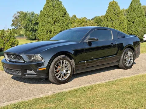 2014 Ford Mustang V6 Fastback