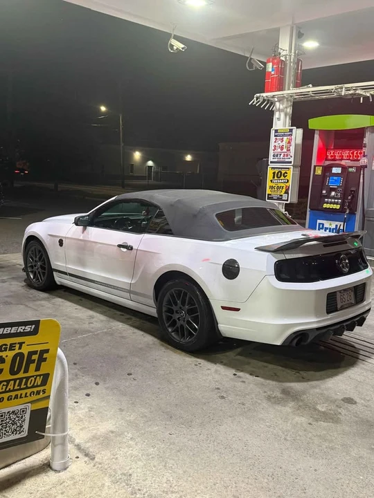 2014 Ford S197 Mustang - Image 2 of 15