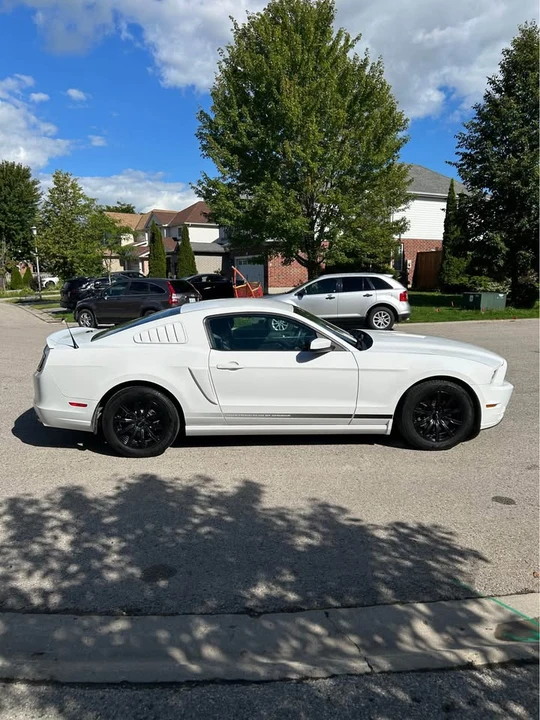 2014 Ford S197 Mustang - Image 5 of 12