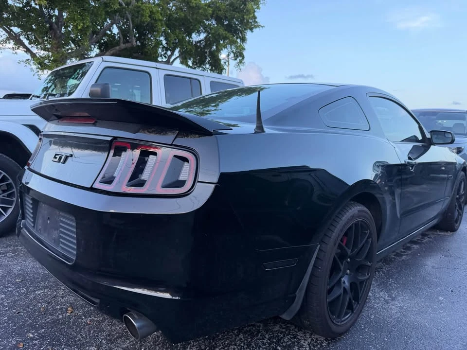 2014 Ford S197 Mustang - Image 2 of 5