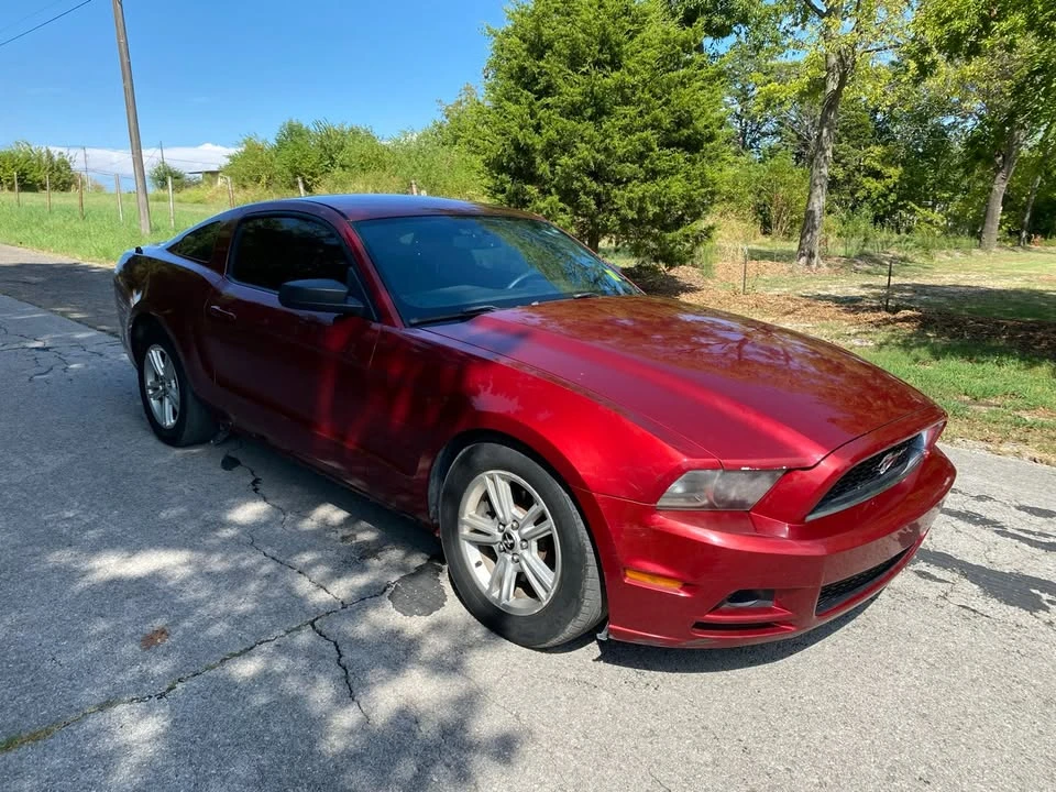 2014 Ford S197 Mustang - Image 2 of 15