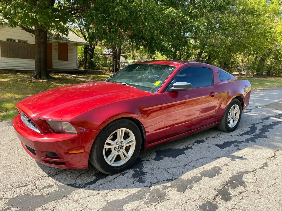 2014 Ford S197 Mustang - Image 3 of 15