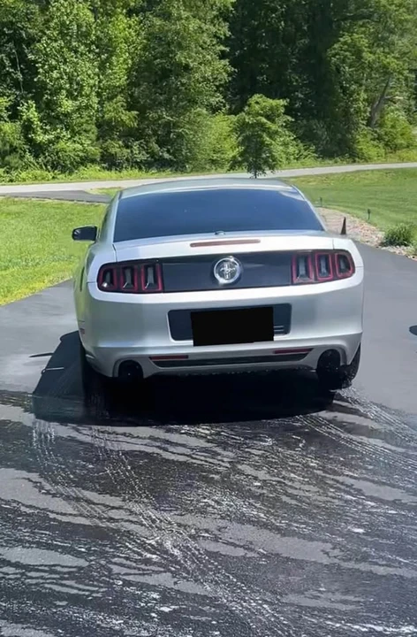 2014 Ford S197 Mustang - Image 10 of 10
