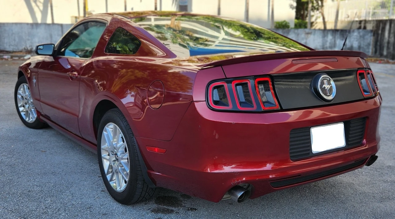 2014 Ford S197 Mustang - Image 7 of 31