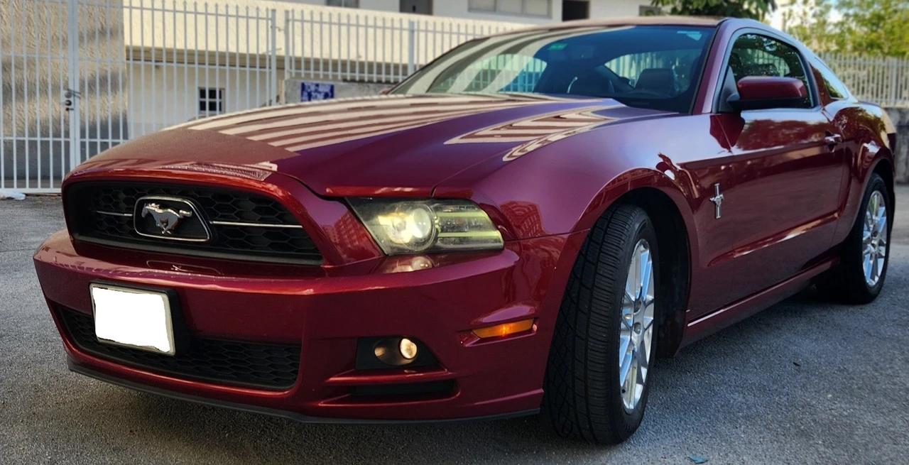 2014 Ford S197 Mustang - Image 3 of 31