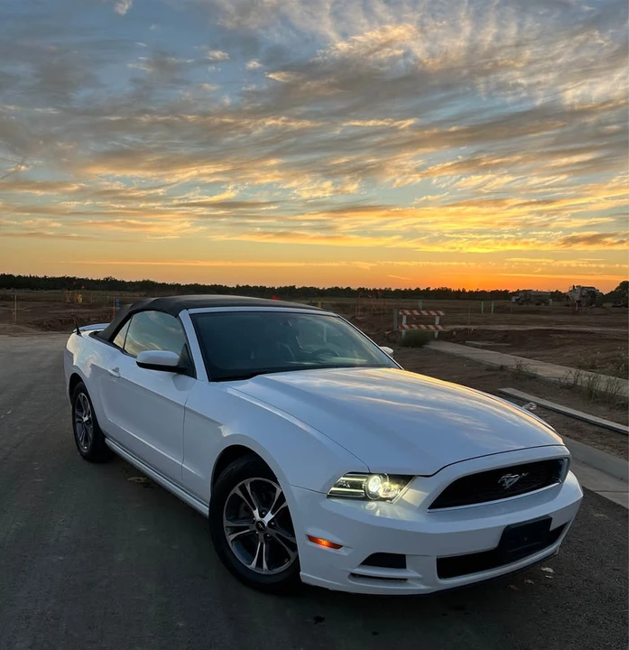 2014 Ford S197 Mustang - Image 6 of 19