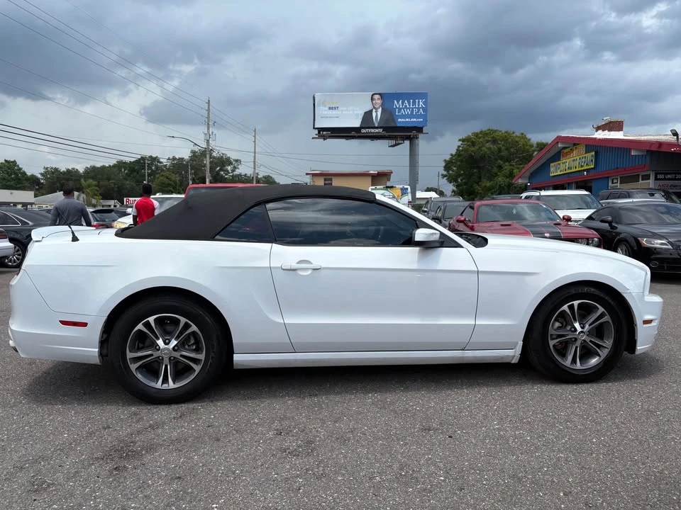 2014 Ford S197 Mustang - Image 11 of 20