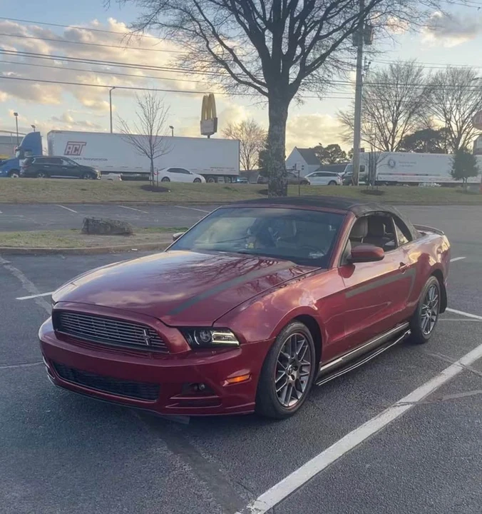 2014 Ford S197 Mustang - Image 2 of 3
