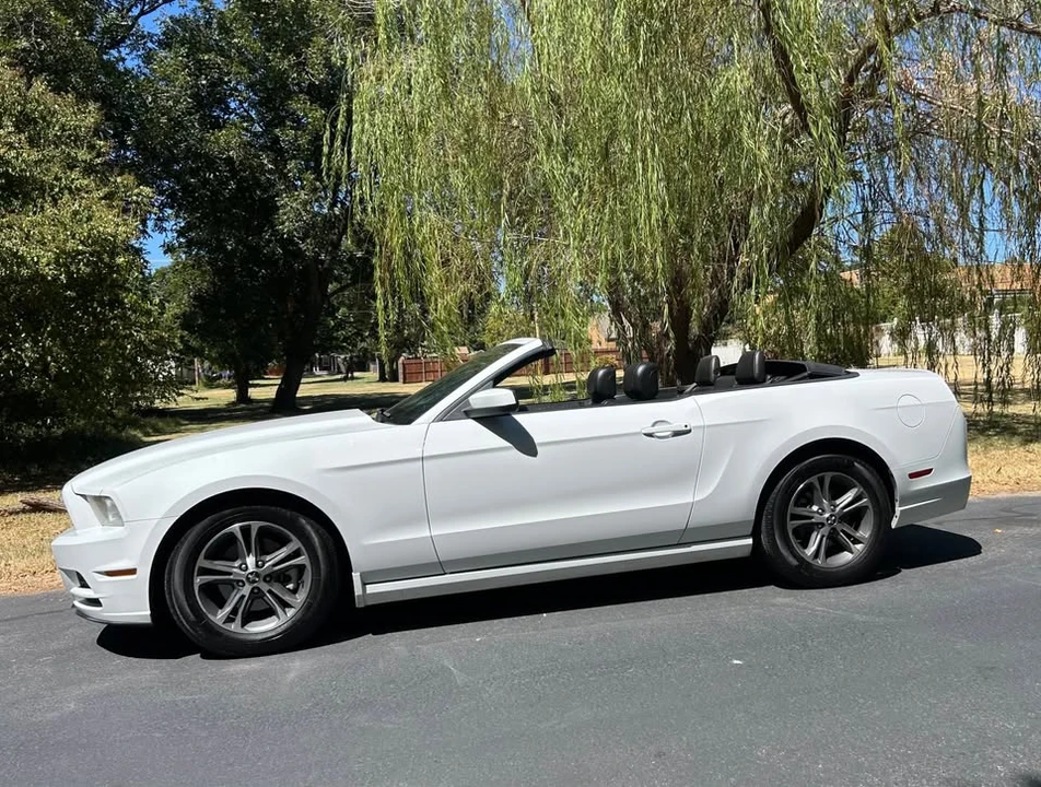 2014 Ford S197 Mustang - Image 7 of 14