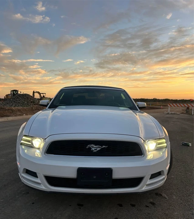 2014 Ford S197 Mustang - Image 2 of 19