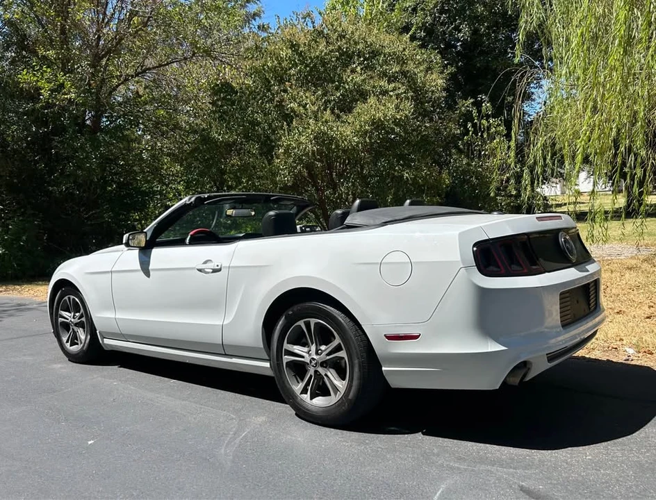2014 Ford S197 Mustang - Image 11 of 14