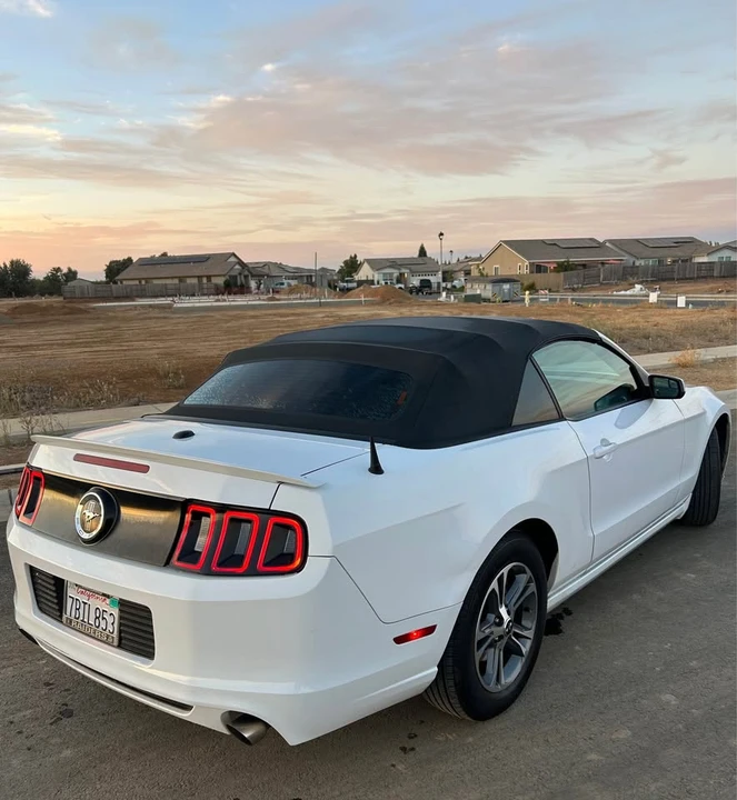 2014 Ford S197 Mustang - Image 3 of 19