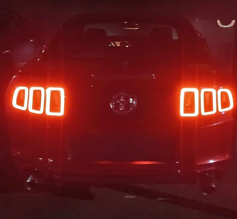 2014 Ford S197 Mustang - Image 9 of 16