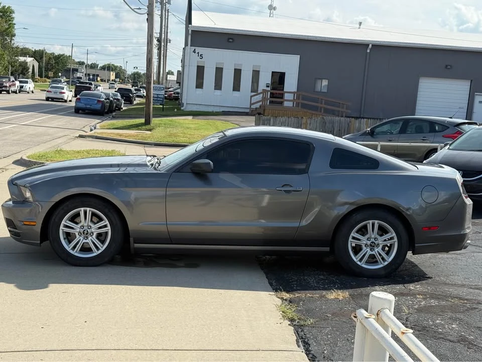 2014 Ford S197 Mustang - Image 2 of 16