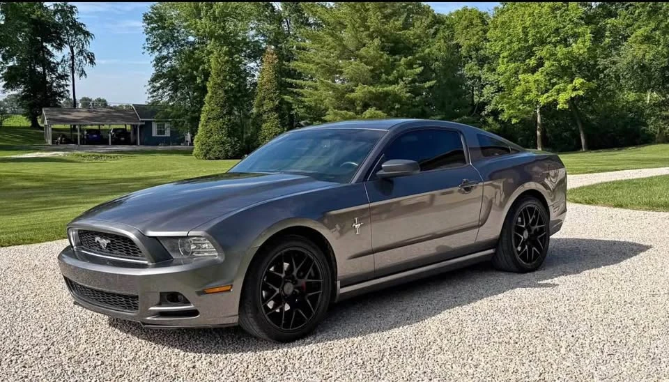 2014 Ford S197 Mustang - Image 2 of 8
