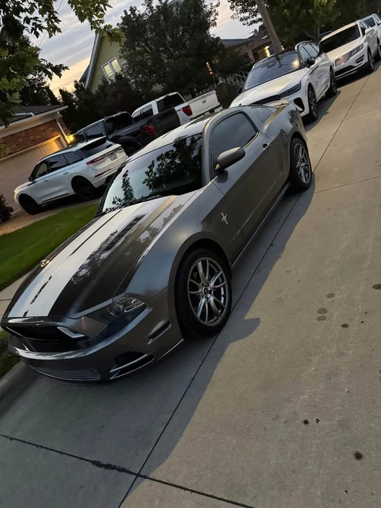 2014 Ford S197 Mustang - Image 2 of 11