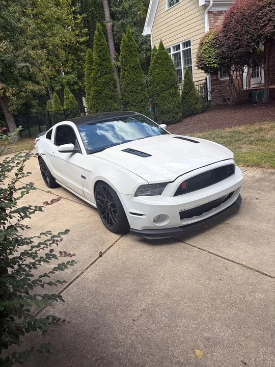 2014 Ford S197 Mustang - Image 4 of 8
