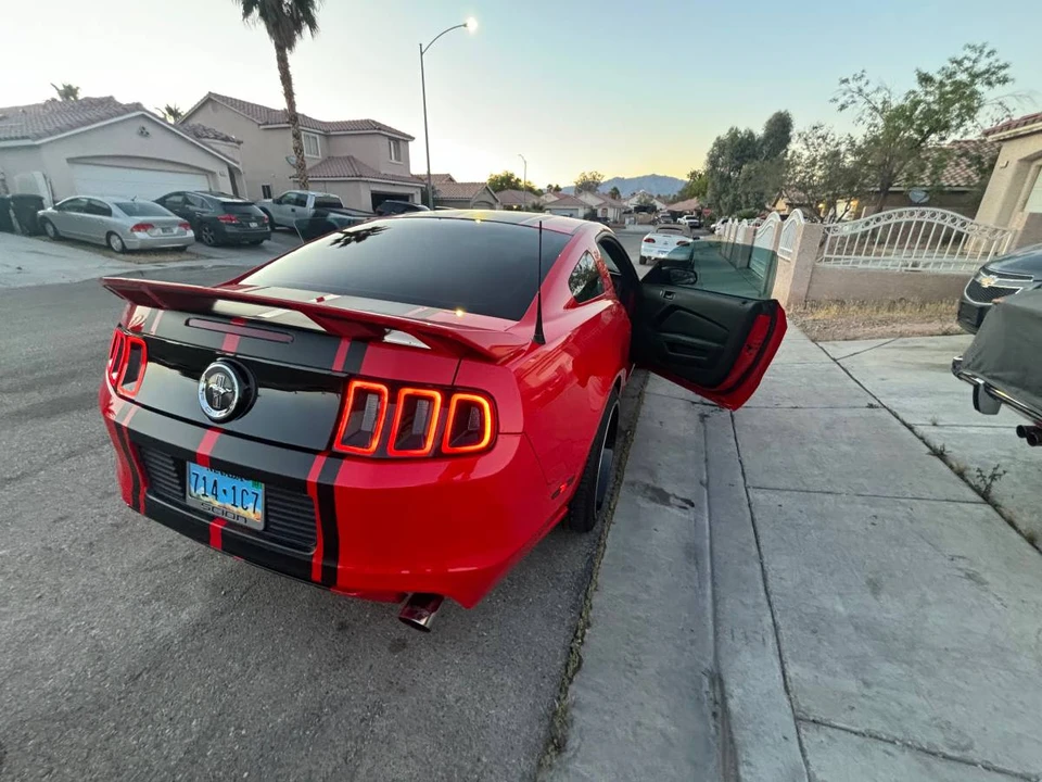 2014 Ford S197 Mustang - Image 8 of 23