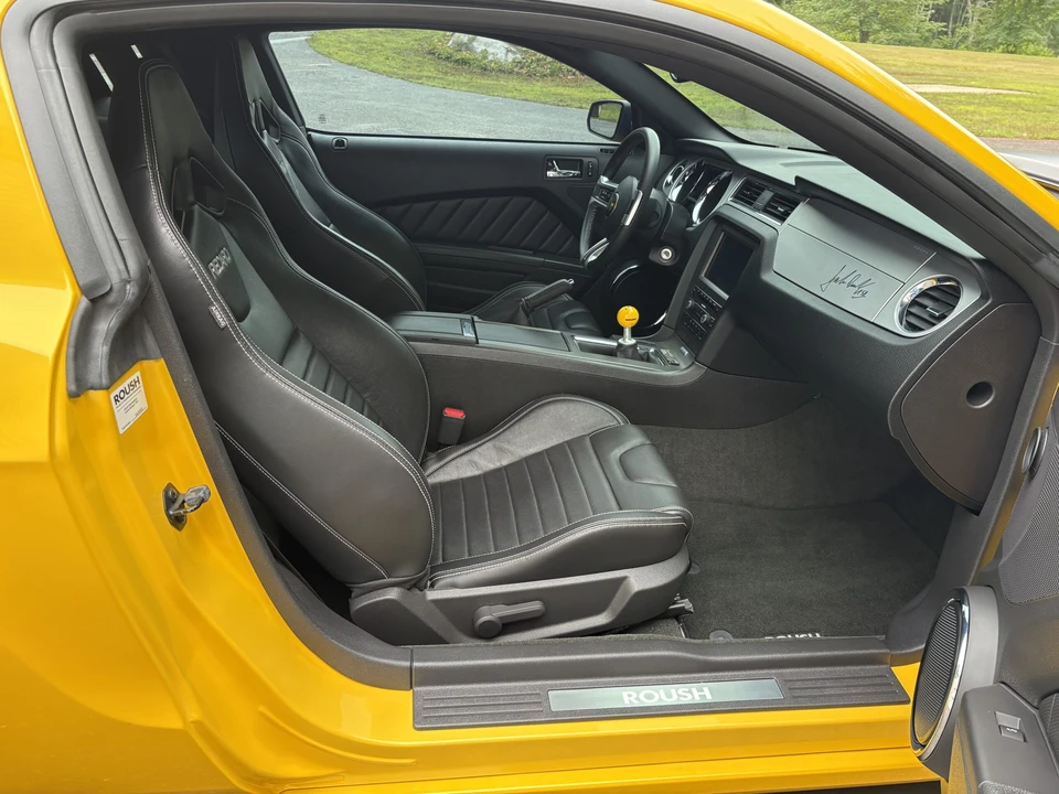 2014 Ford S197 Mustang - Image 7 of 12