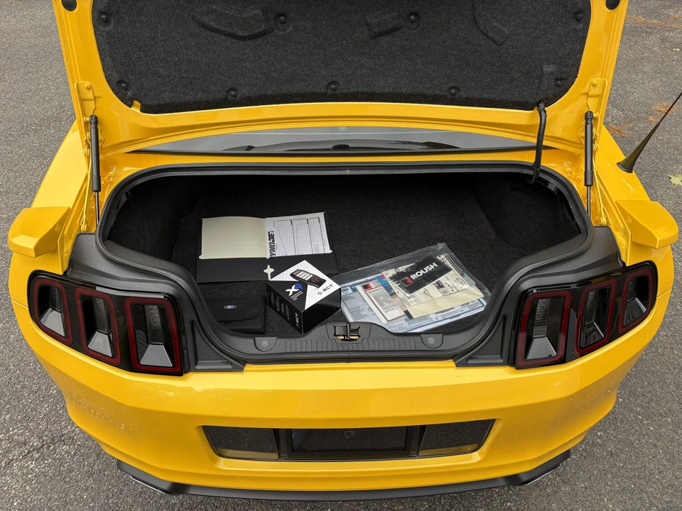 2014 Ford S197 Mustang - Image 9 of 12