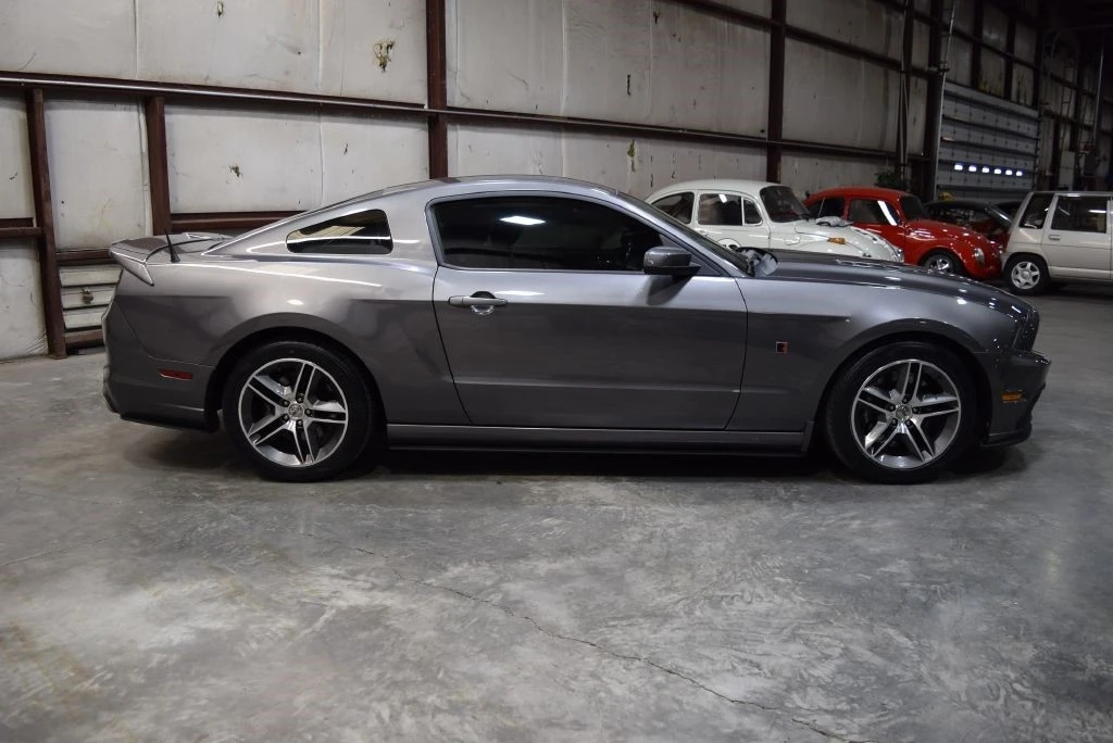 2014 Ford S197 Mustang - Image 9 of 12