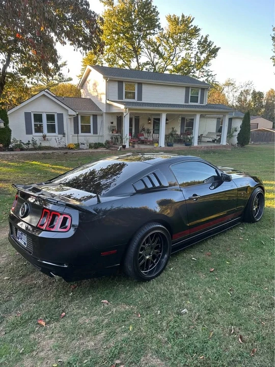 2014 Ford S197 Mustang - Image 3 of 12
