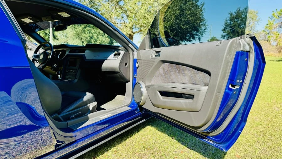 2014 Ford S197 Mustang - Image 8 of 26