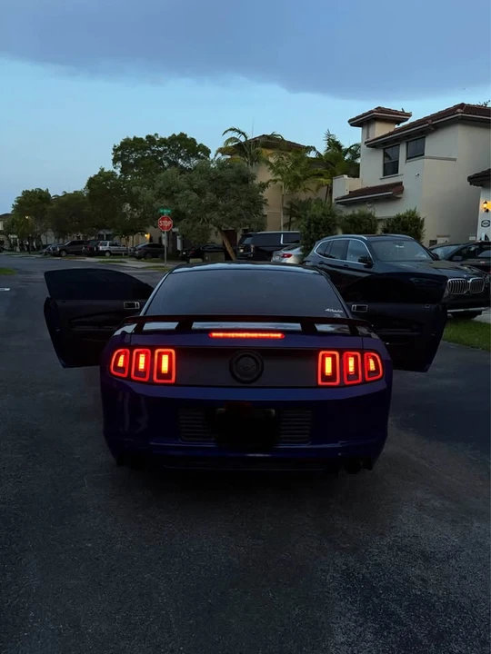 2014 Ford S197 Mustang - Image 5 of 8