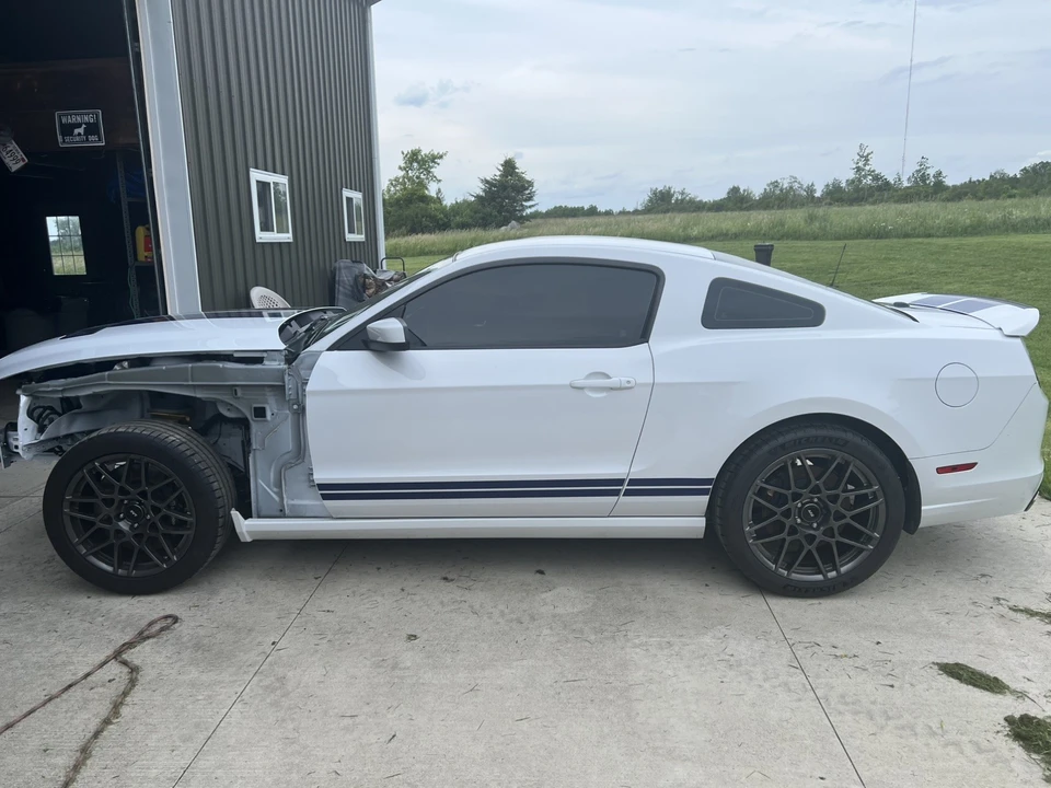 2014 Ford S197 II Shelby Mustang GT500 - Image 3 of 9