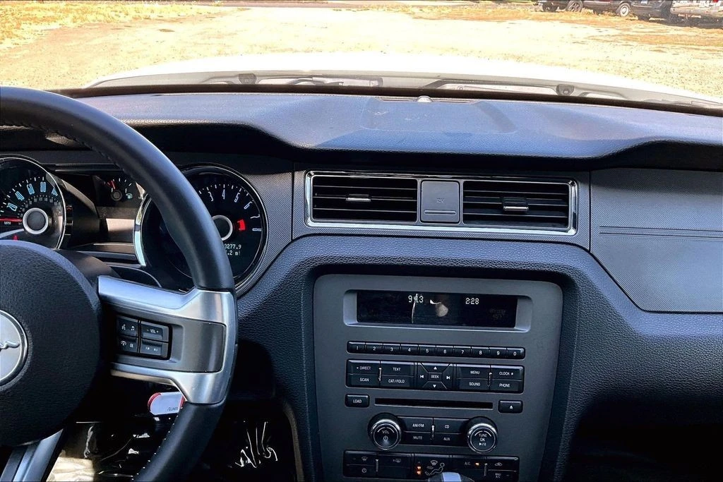 2014 Ford S197 Mustang - Image 8 of 31