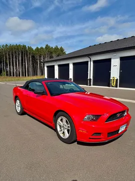 2014 Ford Mustang V6 Convertible 2D