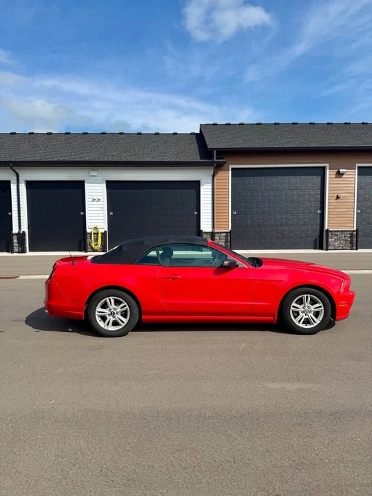 2014 Ford S197 Mustang - Image 3 of 15