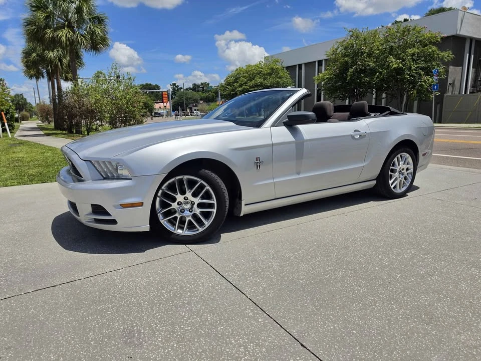 2014 Ford S197 Mustang - Image 8 of 15