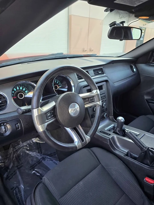 2014 Ford S197 Mustang - Image 17 of 18