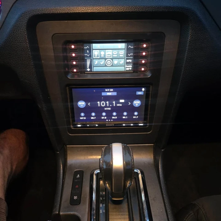 2014 Ford S197 Mustang - Image 6 of 10