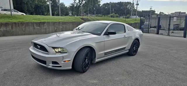 2014 Ford Mustang V6 Coupe 2D